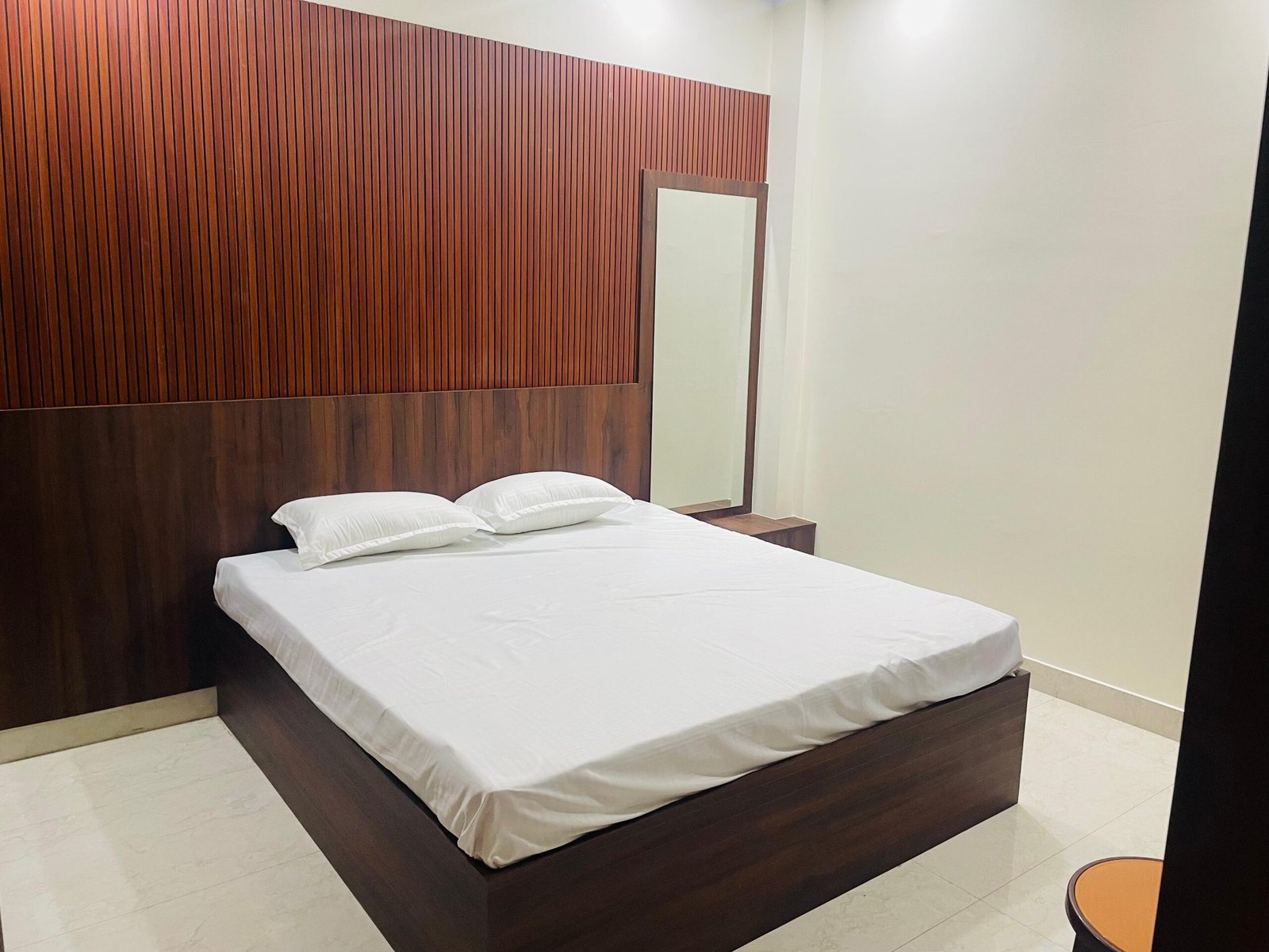 Delux Suite - Image 2